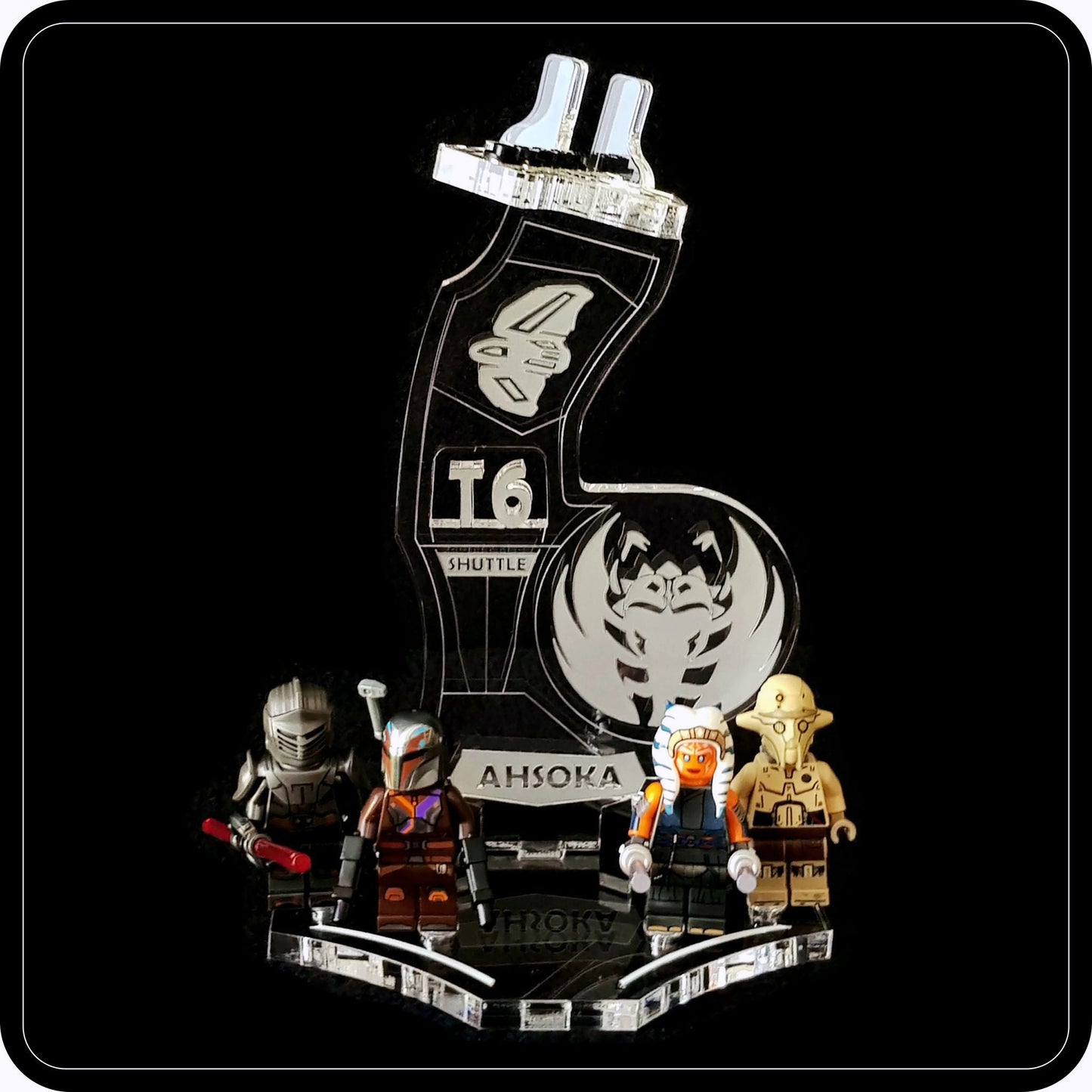 Display stand 3D-ENGV angled for Lego 75362 Ahsoka Tano's T-6 Jedi Shuttle + minifigures slots (A1102)-3